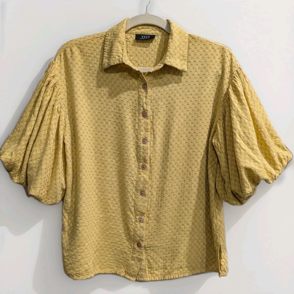 Vici Women's Boho Boxy Bubble Sleeve Blouse XS Oversized Textured Yellow Earthy